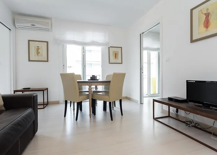 Charming & Elegant La Croisette In *
