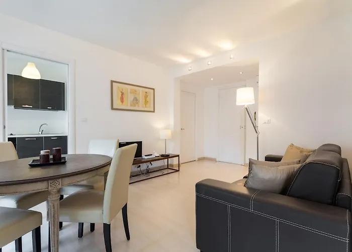 Charming&elegant La Croisette In Appartement