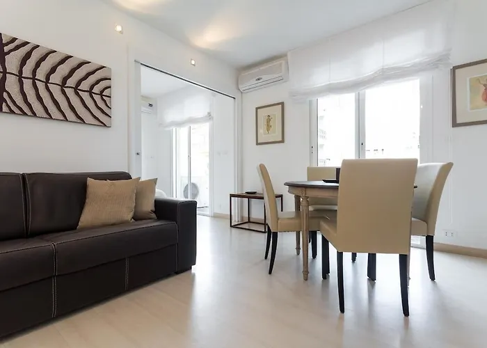 Appartement Charming & Elegant La Croisette In Cannes